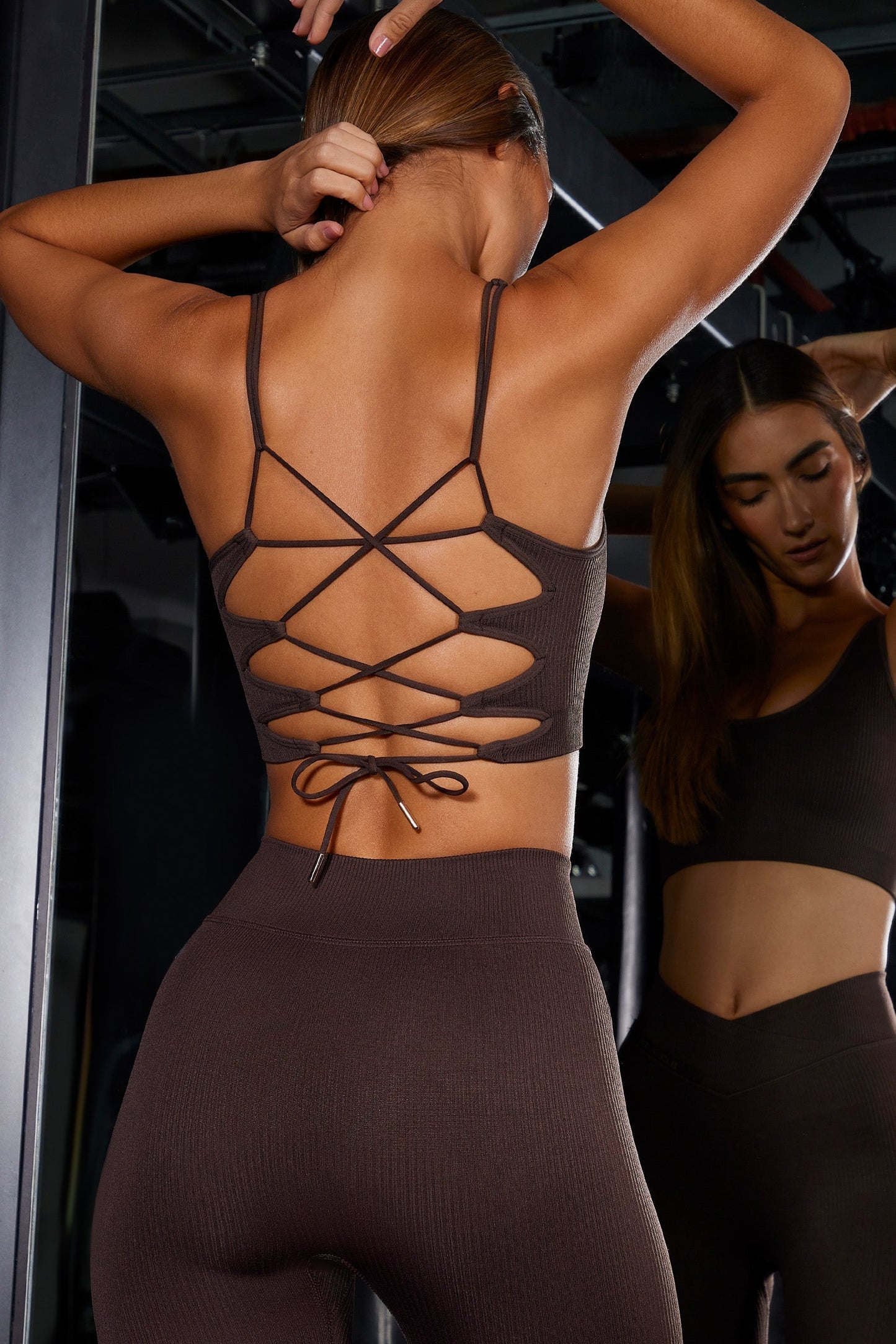Full Focus - Open Back Plunge Neck Sports Bra in Brown